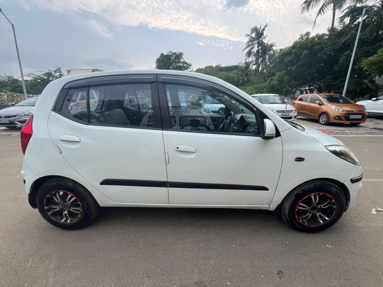 Hyundai I10(2010-2017) Magna 1.1 Irde2 Special Edition